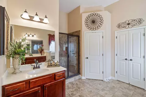 Bath - 4588 Craddle Hill Dr, Arlington, TN 38002 photo 1 of 5