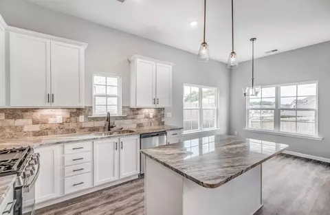 120 Blue Dr, Oakland, TN 38060