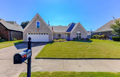 1968 Chimneyrock Blvd E, Cordova, TN 38016