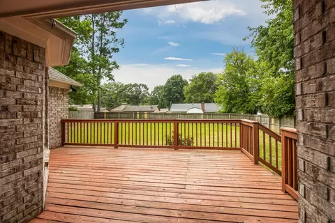 Exterior - 379 Shelton Rd, Collierville, TN 38017 photo 3 of 4