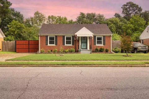 1068 Goodman St, Memphis, TN 38111