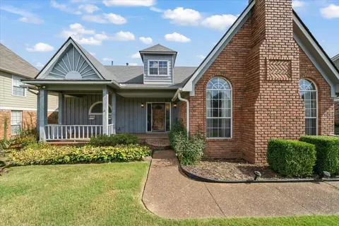 6635 Star Valley Dr, Bartlett, TN 38134
