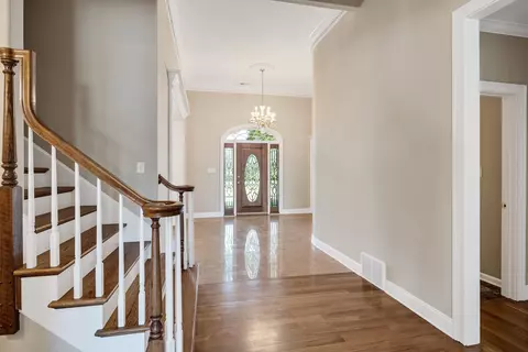 609 Ridge Peaks Dr, Collierville, TN 38017