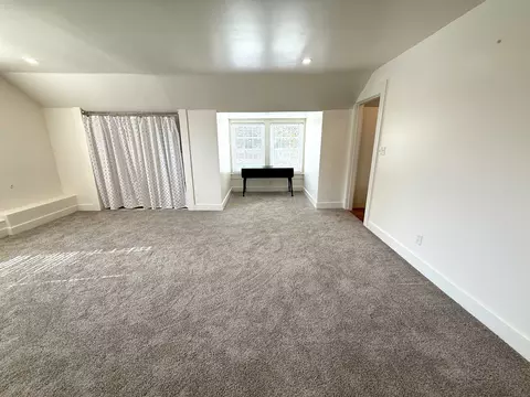 Bedroom - 323 Crescent Ave, Jackson, TN 38301 photo 2 of 4