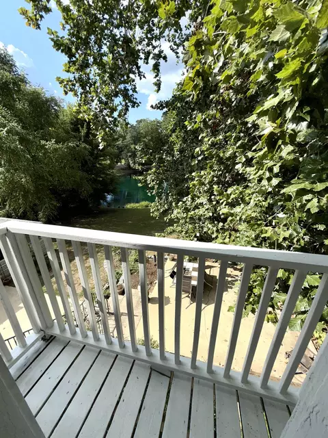 Exterior - 323 Crescent Ave, Jackson, TN 38301 photo 5 of 11