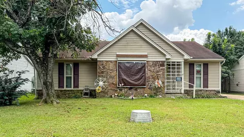 6367 Raible Dr, Millington, TN 38053