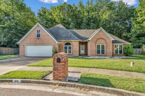 910 Sugar Cove Cv, Collierville, TN 38017