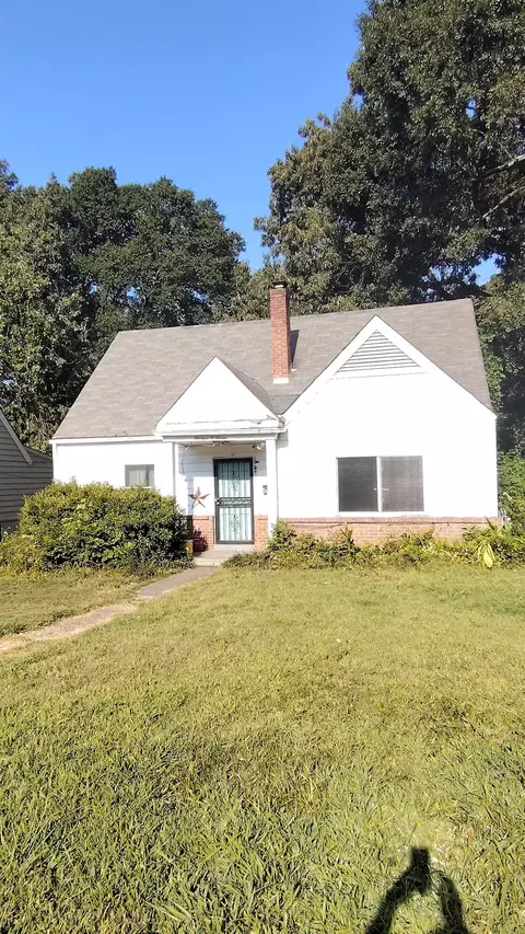 1307 Foxcroft St, Memphis, TN 38111