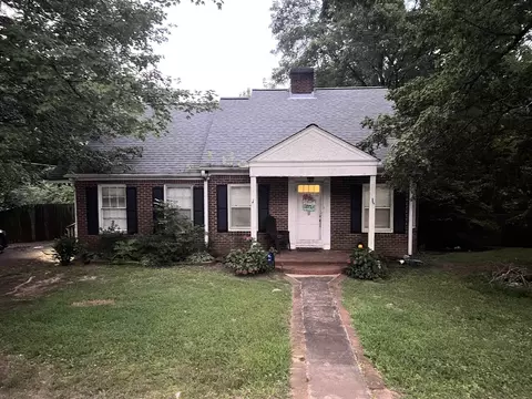 5962 Highway 22 Hwy, Michie, TN 38357