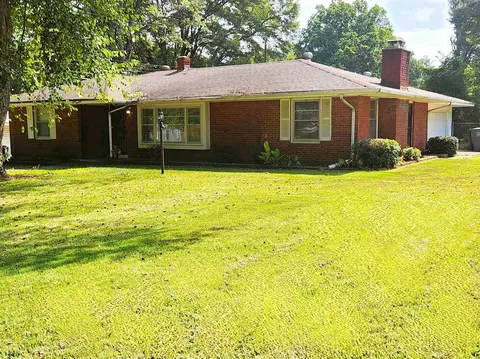 4070 Spiegel Dr, Memphis, TN 38116