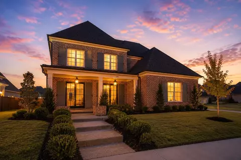 292 Beckham Dr, Collierville, TN 38017