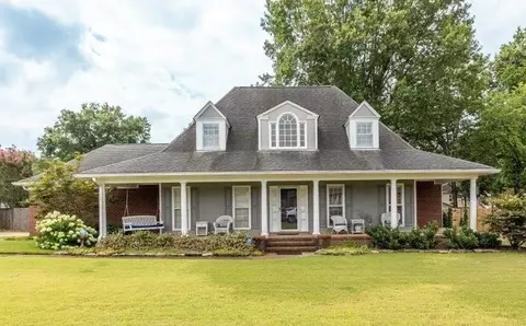 295 Spring Mill Rd, Collierville, TN 38017