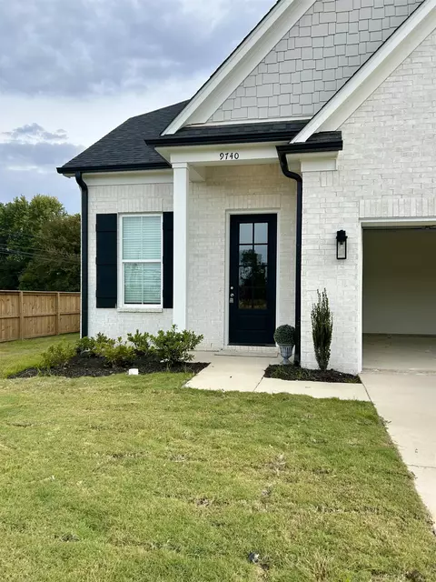 9740 N Bloomington Cir, Unincorporated, TN 38018