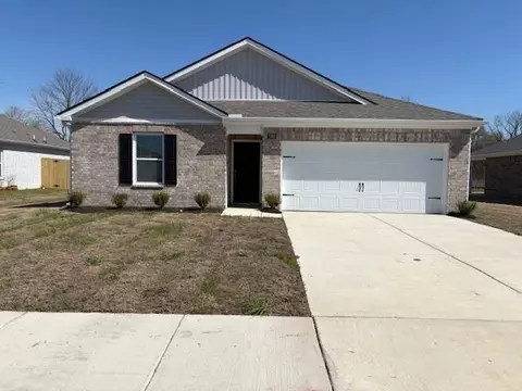 7988 Royster Creek Dr E, Millington, TN 38053