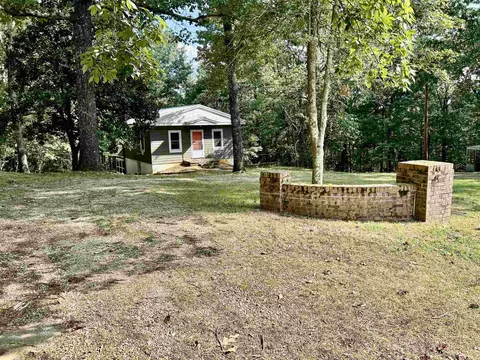460 Port Ln, Counce, TN 38326