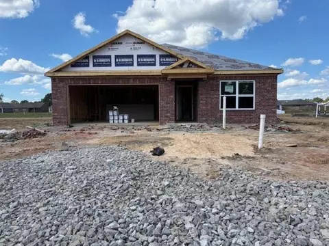 7955 Royster Creek Dr E, Millington, TN 38053