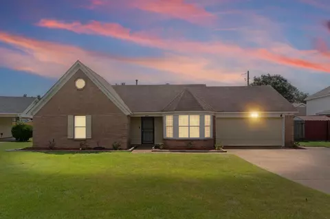 2554 Appling Glen Dr, Memphis, TN 38133