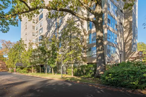 232 S Highland St #109, Memphis, TN 38111