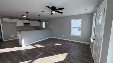Living - 994 Seattle Dr, Memphis, TN 38114 photo 1 of 1