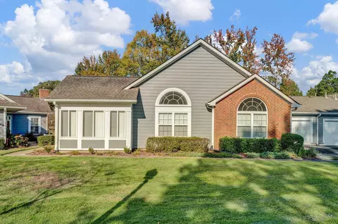 271 Oak Club Ln #12, Collierville, TN 38017