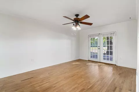 Living - 73 Mcwilliams Rd, Covington, TN 38019 photo 2 of 7