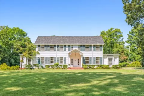 521 Cherry Rd, Memphis, TN 38117