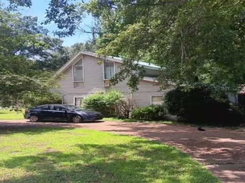 3693 Hermitage Dr, Memphis, TN 38116