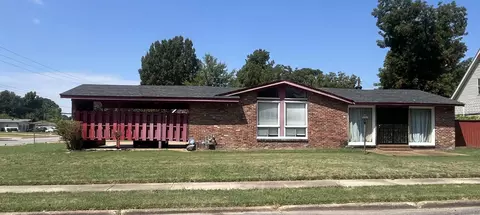 5116 Cottonwood Rd, Memphis, TN 38118