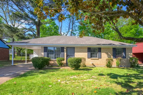 70 W Byfield Dr, Memphis, TN 38109