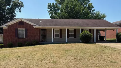 4421 Deerland St, Memphis, TN 38109