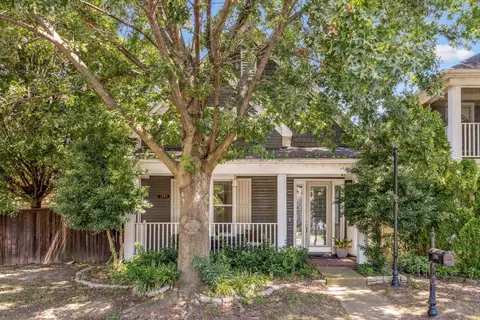 1390 Island Shore Dr, Memphis, TN 38103