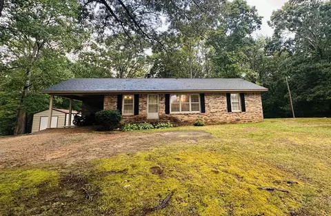 960 Sims Rd, Selmer, TN 38375