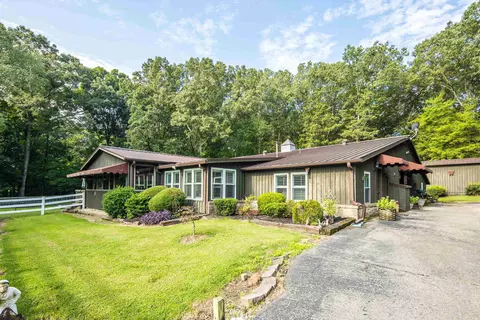 1505 Yancey Rd, Rossville, TN 38066