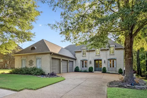 10168 Woodbrook Cir, Lakeland, TN 38002