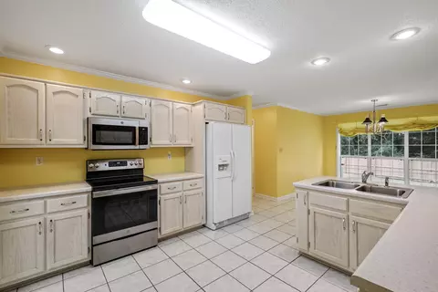 Kitchen - Undisclosed, Hernando, MS 38632 photo 4 of 4
