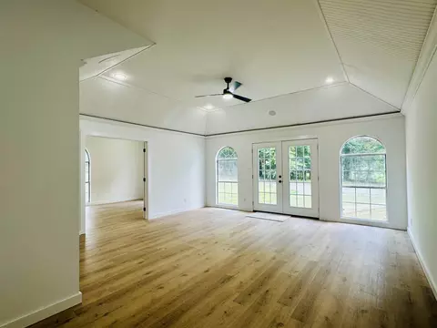 Living - 7701 45 Hwy, Ramer, TN 38367 photo 3 of 4