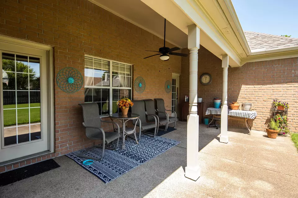 Exterior - 402 Lillehammer Cv, Memphis, TN 38018 photo 4 of 6