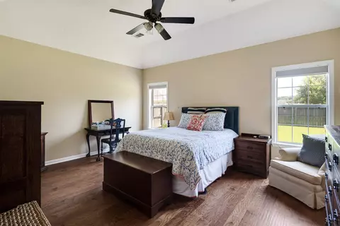 Bedroom - 402 Lillehammer Cv, Memphis, TN 38018 photo 1 of 4