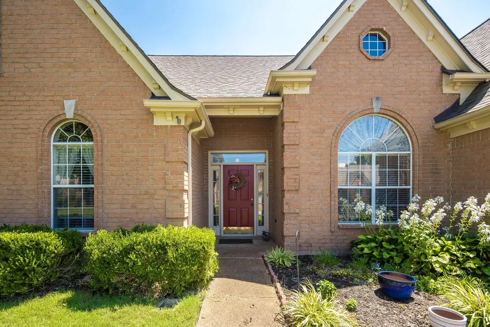 Exterior - 402 Lillehammer Cv, Memphis, TN 38018 photo 3 of 6