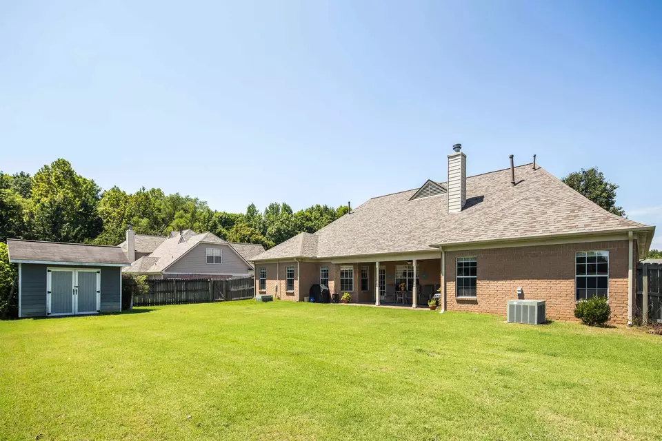 Exterior - 402 Lillehammer Cv, Memphis, TN 38018 photo 5 of 6