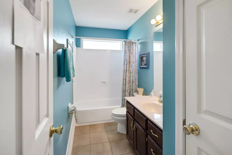 Bath - 402 Lillehammer Cv, Memphis, TN 38018 photo 3 of 3