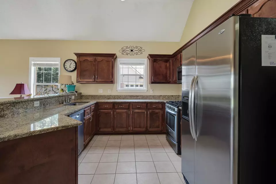 Kitchen - 402 Lillehammer Cv, Memphis, TN 38018 photo 1 of 1