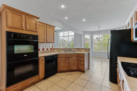 Kitchen - 7548 Easterly Ln, Memphis, TN 38125 photo 3 of 3