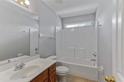Bath - 7548 Easterly Ln, Memphis, TN 38125 photo 4 of 4