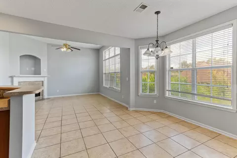Living - 7548 Easterly Ln, Memphis, TN 38125 photo 6 of 10