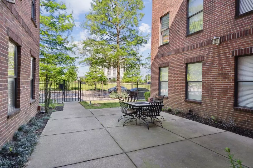 Exterior - 720 Litty Ct #102, Memphis, TN 38103 photo 3 of 9