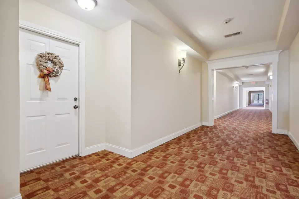 Entry Way - 720 Litty Ct #102, Memphis, TN 38103 photo 1 of 2