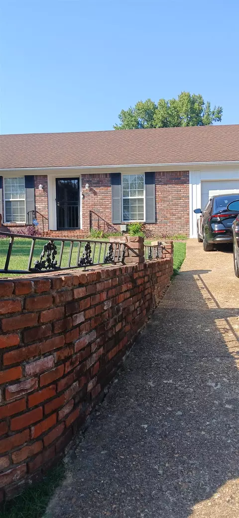 4480 Tanbark Ave, Memphis, TN 38128