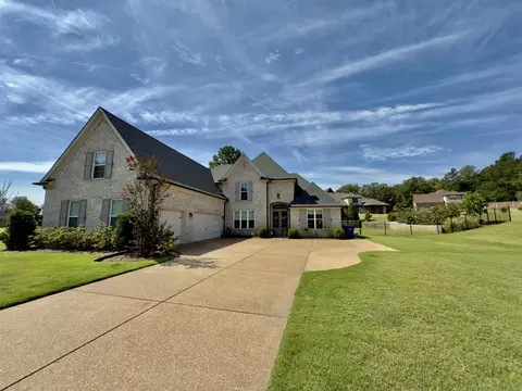 85 Kirkhill Ln, Rossville, TN 38066