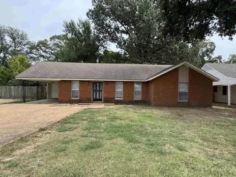 2942 S Mendenhall Rd, Memphis, TN 38115